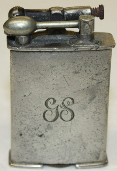 Зажигалки фирмы W.G. Clark & Co., выпускались в 1930-х годах.