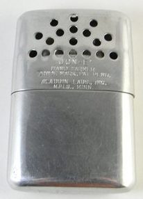 Зажигалки фирмы JC выпускались в 1930-1940-х годы.