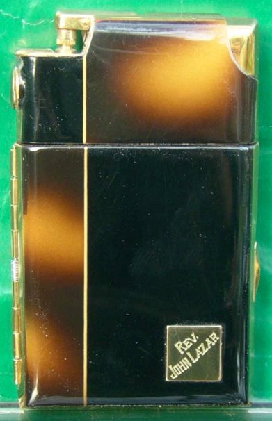 Зажигалки-портсигары фирмы Marathon, выпускались в 1940-м году. 