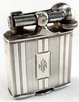 Зажигалки фирмы W.G. Clark & Co., выпускались в 1930-х годах.