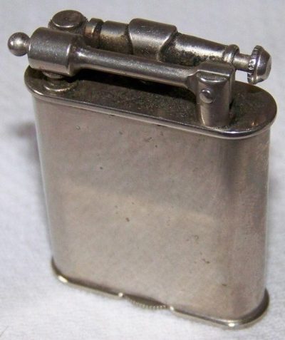 Зажигалки фирмы Nasco, выпускались в 1930-х годах.