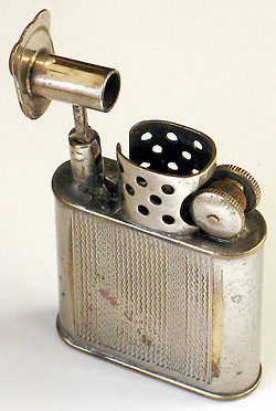 Зажигалки «Sport» фирмы Orlik, выпускались в 1930-х годах. 