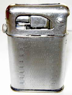 Зажигалки «D.O.» фирмы Desarmeaux, выпускались с 1932-го года. 
