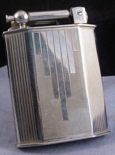 Зажигалки фирмы Polaire, выпускались в 1930-х годах.