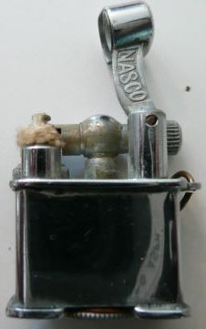 Зажигалки «Mini» фирмы Nasco, выпускались с 1940-го года только для армии. 