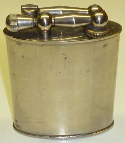 Зажигалки фирмы Polaire, выпускались в 1930-х годах.