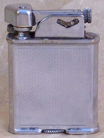 Зажигалки фирмы Polo, выпускались в 1930-1940-х годах. 