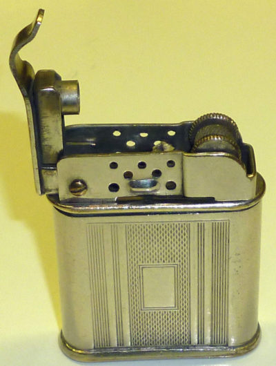 Зажигалки фирмы Feudor, выпускались с 1935-го года.