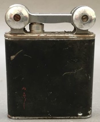 Зажигалки фирмы Flamidor, выпускались в 1940-х годах. 