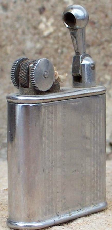 Зажигалка фирмы GLC, выпускалась в 1930-х годах.