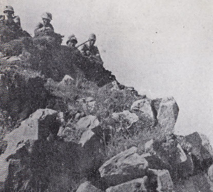 Японские солдаты, окопавшиеся на захваченных сопках Заозёрная и Безымянная.