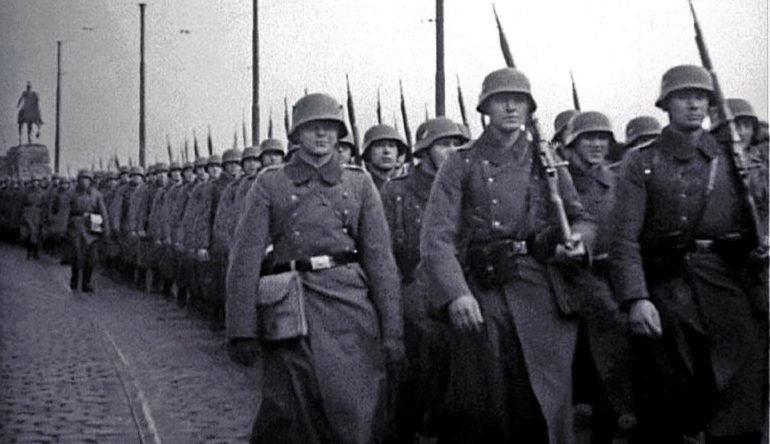 Марш немецких войск в Рейнскую область.