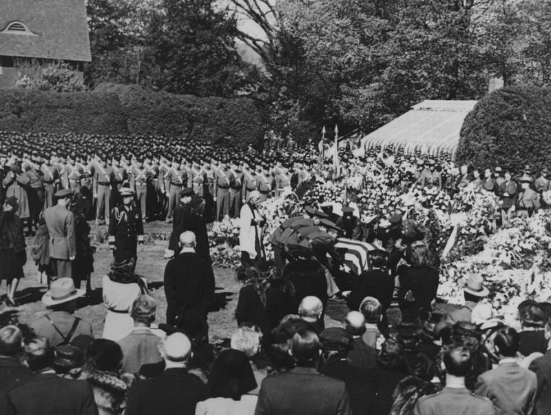 Похороны Рузвельта в Гайд-Парке.