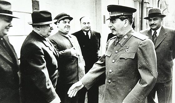 Берия и Сталин. 1945 г. 