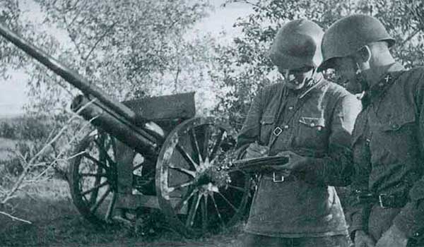 Советские артиллеристы. 1938 г. 