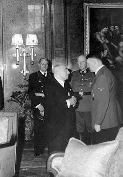 Гитлер в Праге. 15 марта 1939 г.