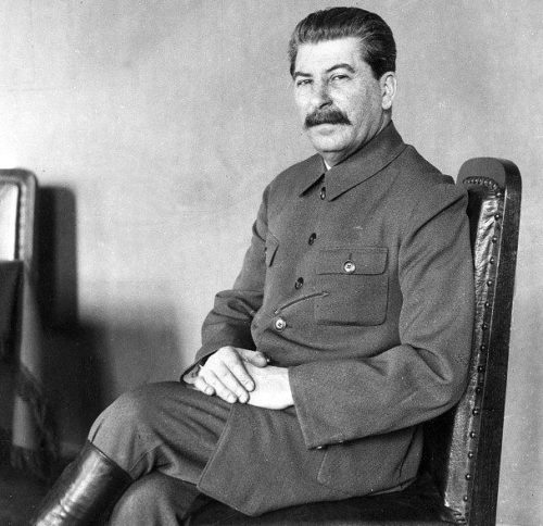 Сталин в рабочем кабинете. 1932 г.