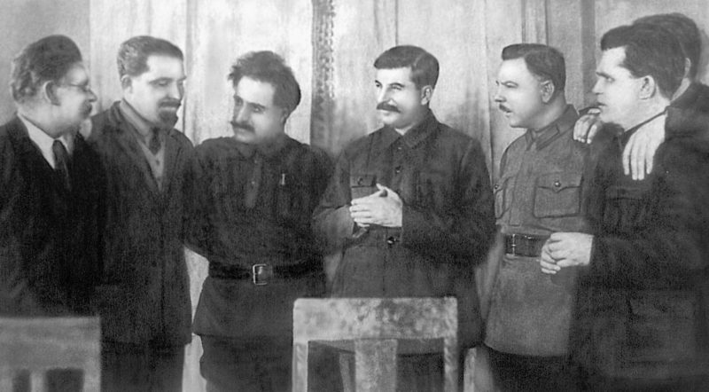 На 50-летии Иосифа Сталина. Декабрь 1929 г.