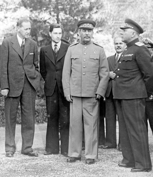 Сталин на Тегеранской конференции. Ноябрь 1943 г.