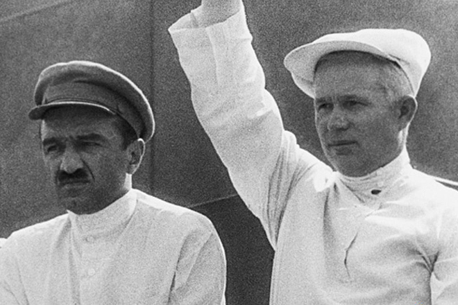 Микоян и Хрущев. 1931 г.