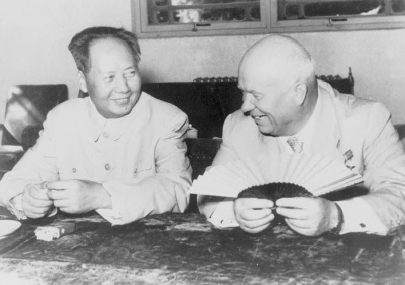 Мао Цзэ-дун и Никитой Хрущев. Пекин, 1958 г.