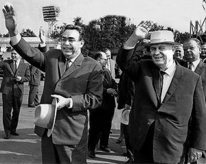 Брежнев и Хрущев в Румынии. Бухарест, август 1964 г.