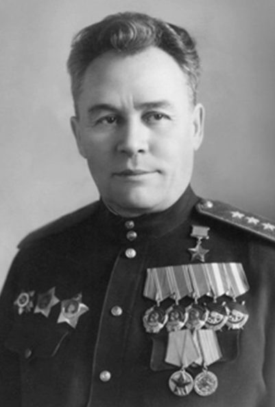 Генерал-полковник Вершинин командующий 4-й воздушной армией. 1943 г. 