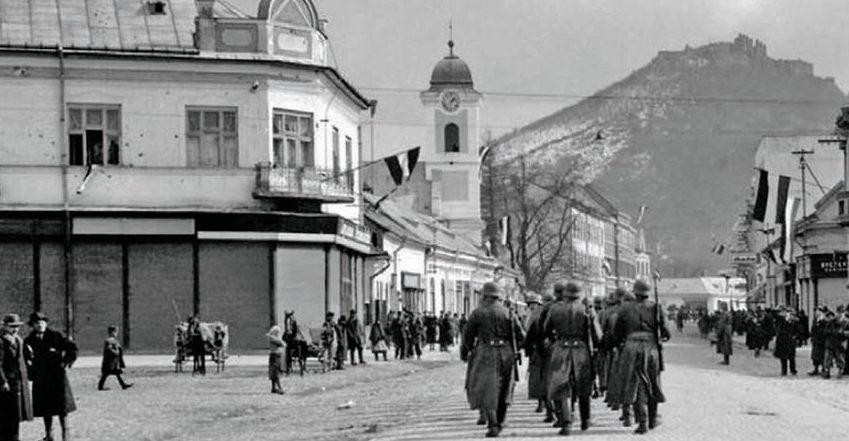 Венгерские войска в Хусте Карпатской Руси. 16 марта 1939 г.