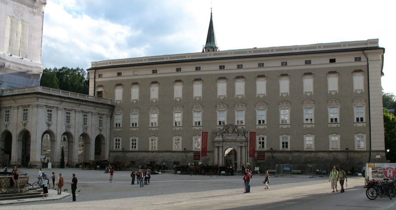 Дворец «Salzburg Residenz», в котором хранились и «испарились» картины венгерских евреев.