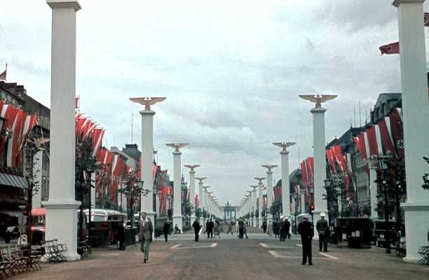 Улица Unter den Linden. Берлин. 1939 г. 
