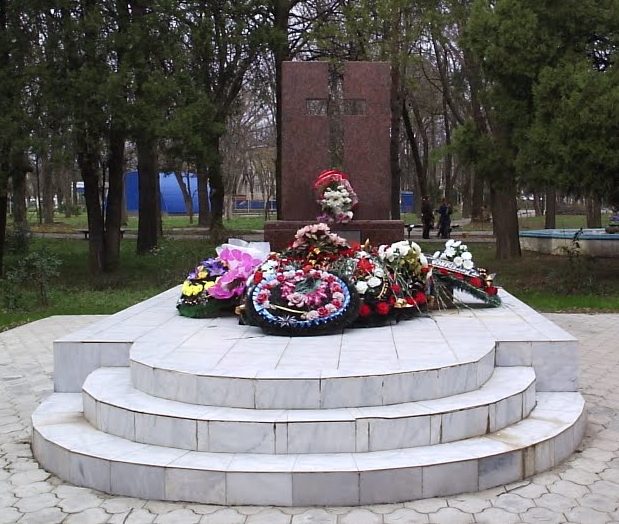 ст-ца. Северская. Памятник погибшим советским воинам. 
