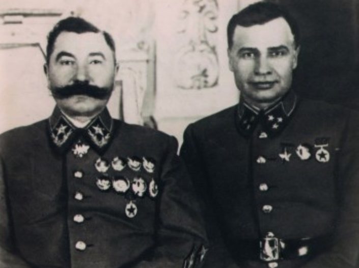 С.М. Будённый и М.П. Кирпонос. 1941 г. 