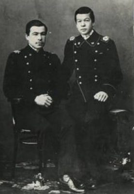 Студенты Леонид Говоров (слева) и его брат Николай. Петроград, 1916 г.