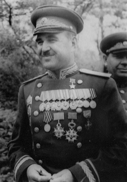 Генерал-полковник Людников. 1946 г. 