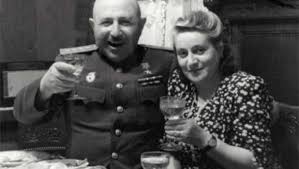 Баграмян с супругой. 1948 г. 
