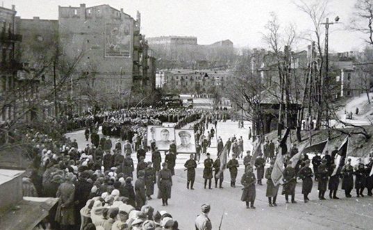 Похороны генерала армии Н. Ф. Ватутина. Киев, 17 апреля 1944 г.