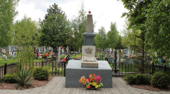 г. Кореновск. Памятник, установленный на братской могиле мирных жителей, расстрелянных фашистскими захватчиками.