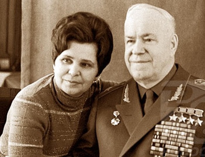 Жуков с женой. 1974 г.