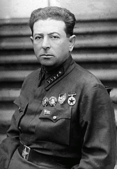 Армейский комиссар 1-го ранга Мехлис. 1941 г. 