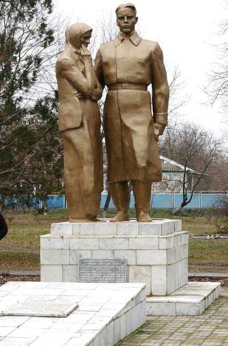 ст-ца. Новопокровская. Памятник погибшим воинам в годы Великой Отечественной Войны.