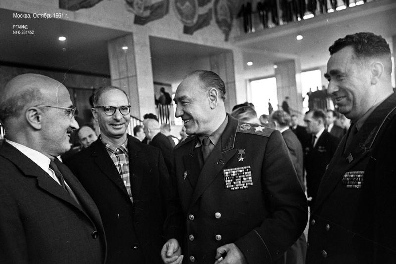 С.С. Бирюзов и члены делегации Коммунистической партии Турции на XXII съезде КПСС. Москва, октябрь, 1961 г. 