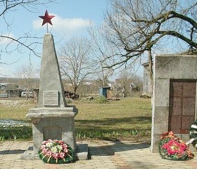 ст-ца Кутаисской г. Горячий ключ. Памятник, установленный на братской могиле советских воинов.