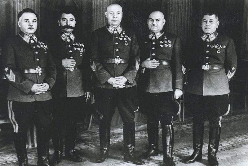 Маршалы: К.Е.Ворошилов, С.М.Будённый, С.К.Тимошенко и Г.И.Кулик. 1940 г.