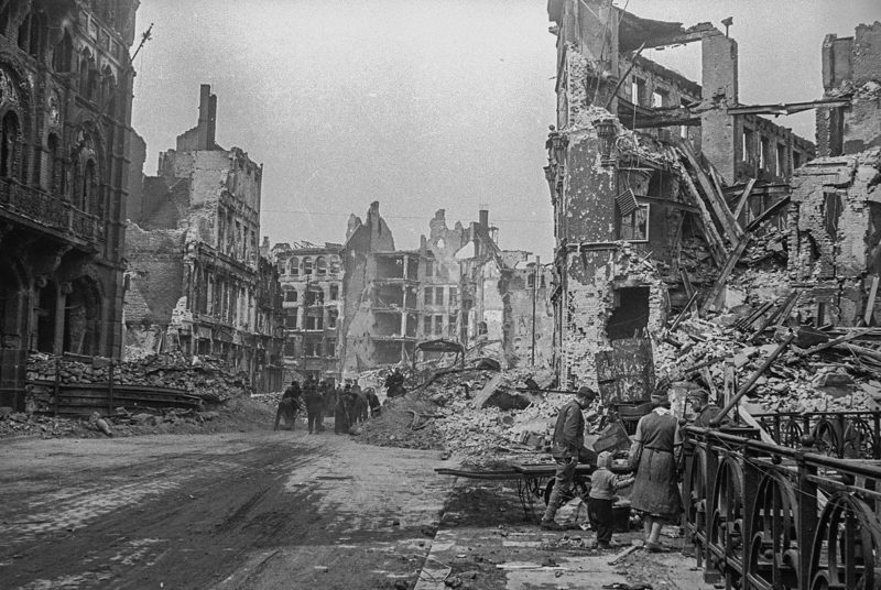 Руины Берлина. Май 1945 г.