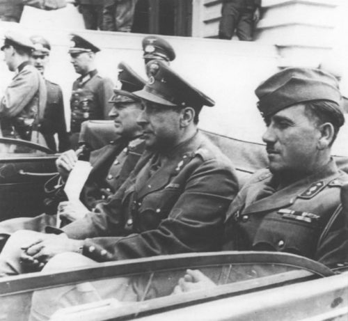 Греческие и немецкие офицеры на переговорах о капитуляции.