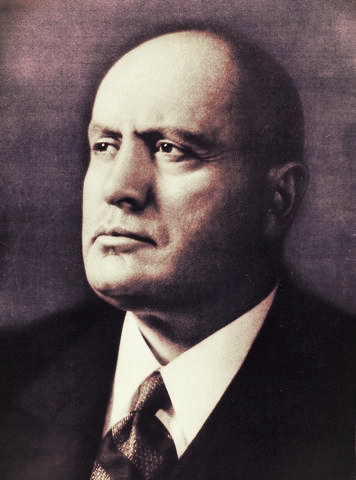 Бенито Муссолини. 