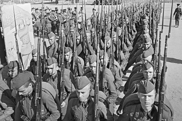 Новобранцы Красной Армии. 1941 г.