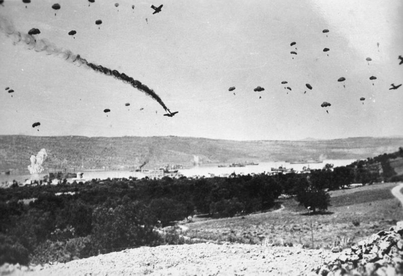 Выброска немецкого десанта на Крит. 