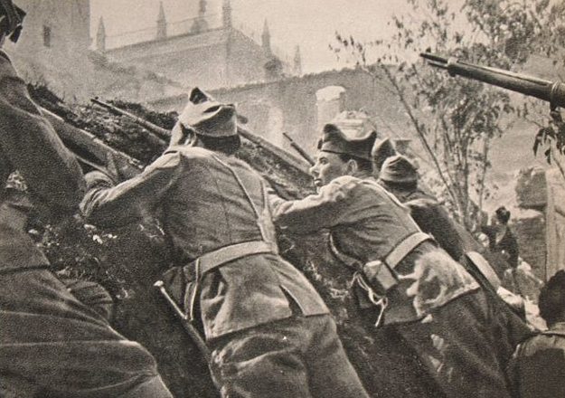 Республиканцы в бою у Толедо. 1936 г. 