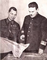 Генерал Н.П. Симоняк и адмирал С.И. Кабанов на полуострове Ханко. 1941 г. 
